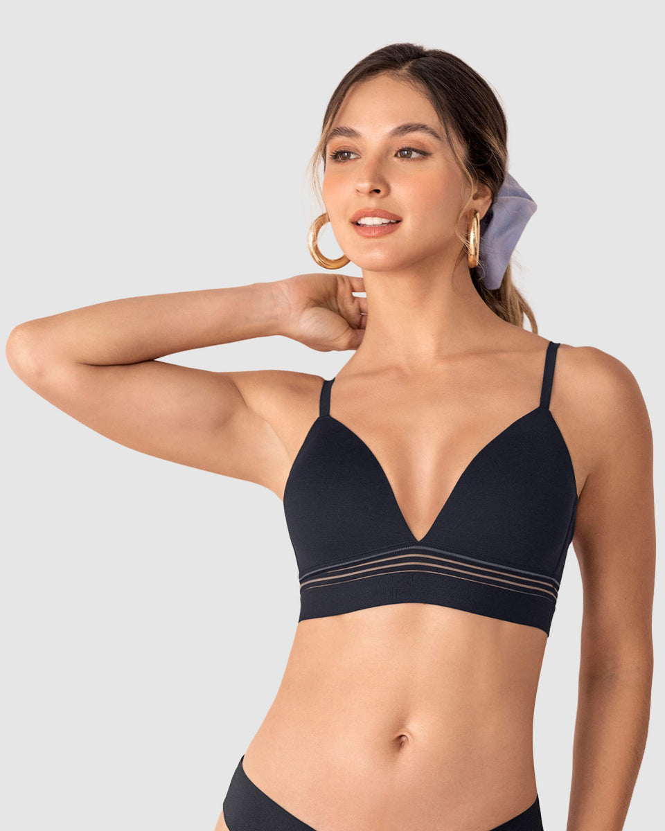 Brasier triangular de realce suave con escote profundo