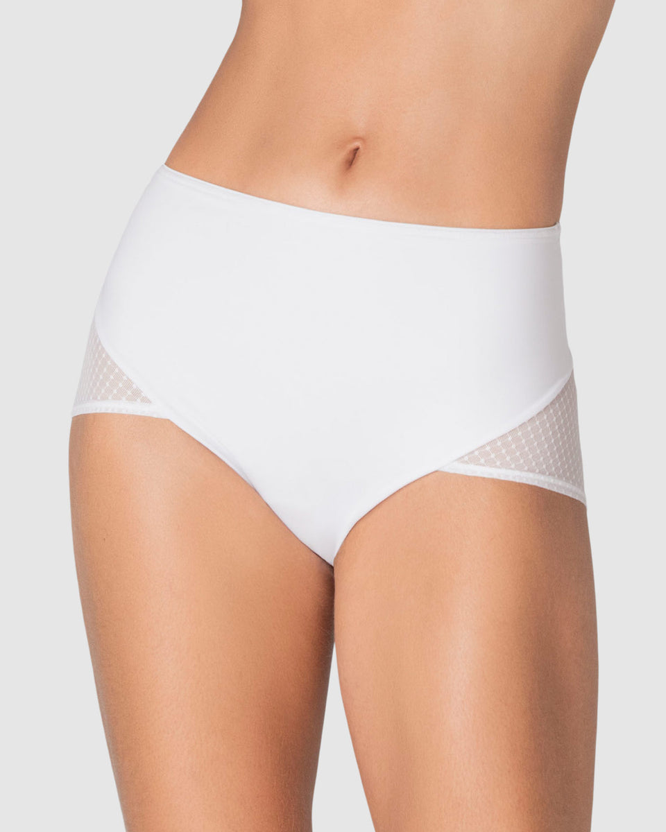 Panty clásico de control fuerte en abdomen, glúteos en tul