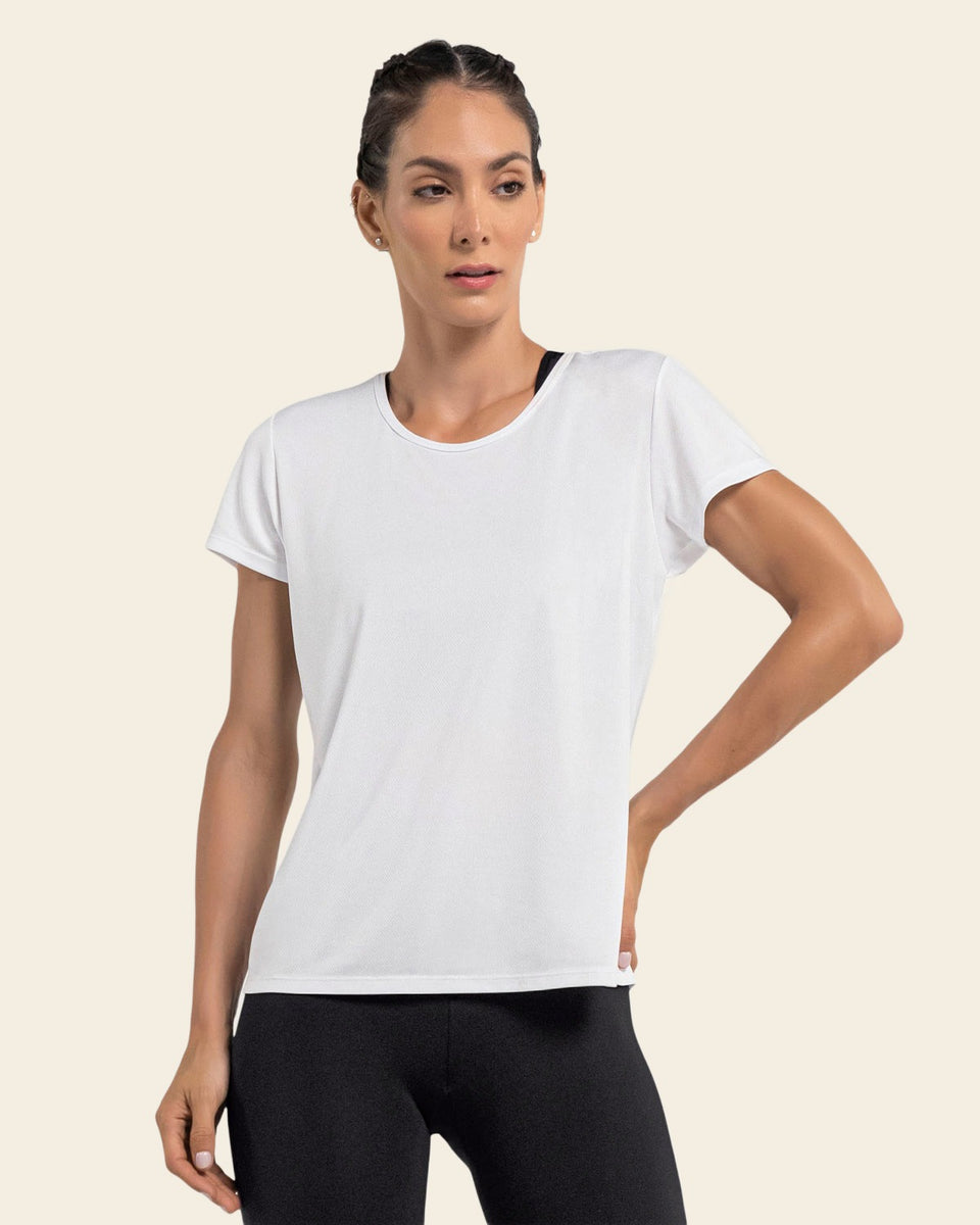 Camiseta deportiva de secado rápido y silueta semiajustada