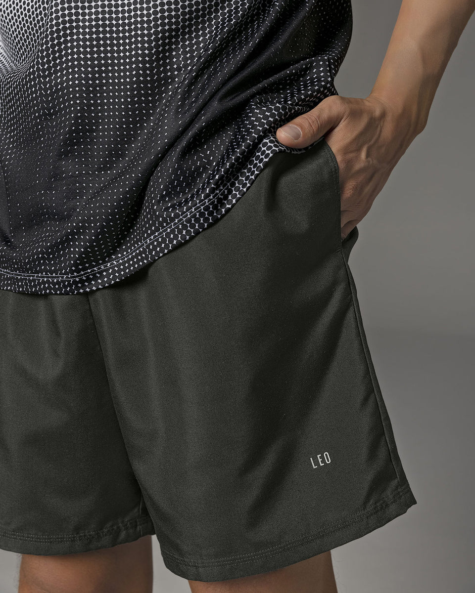 Pantaloneta deportiva con bolsillos funcionales