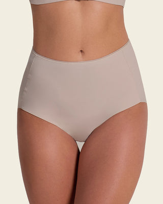 Panty clásico efecto invisible de control fuerte en abdomen#color_802-cafe-claro