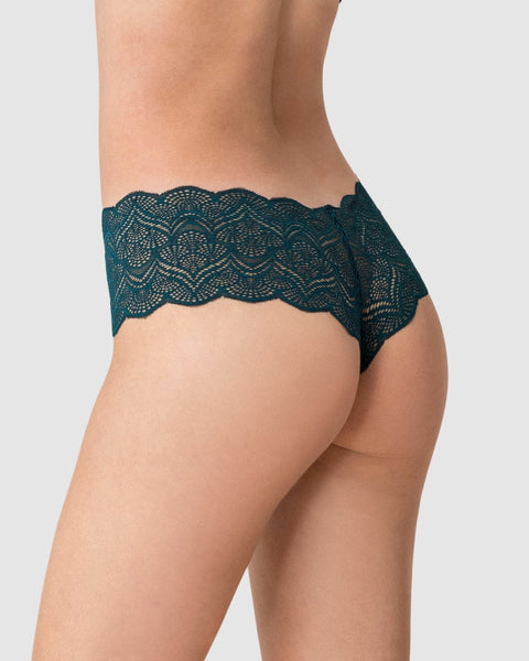 Panty estilo cachetero en encaje con transparencias y bordes redondeados#color_660-verde