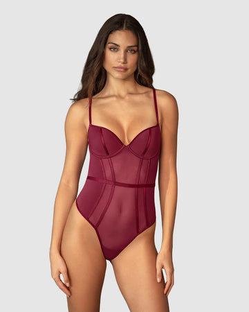 Body brasilera elaborado en tul y tela lisa irresistiblemente sexy#color_240-vino