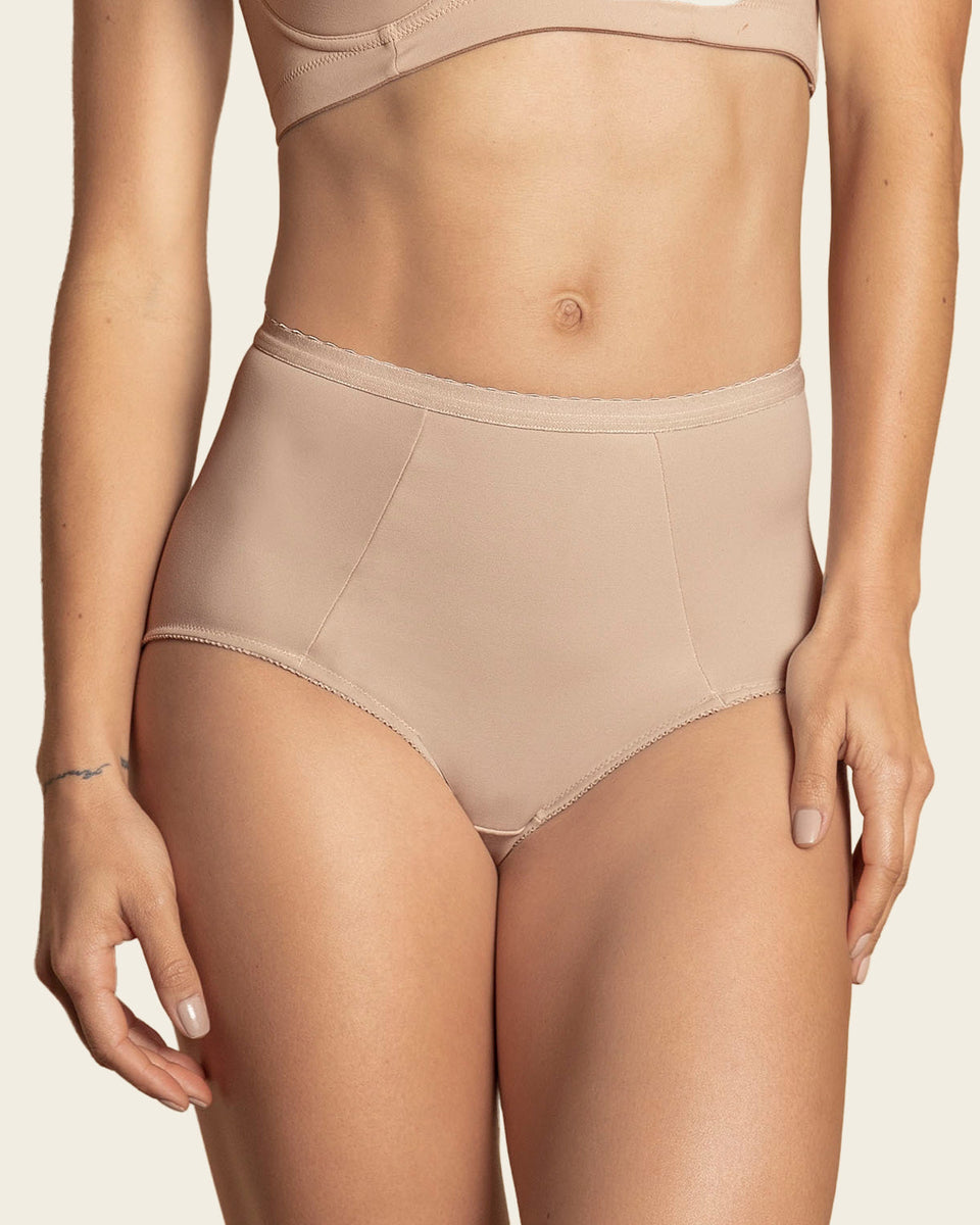 Panty clásico de control suave con excelente modelación
