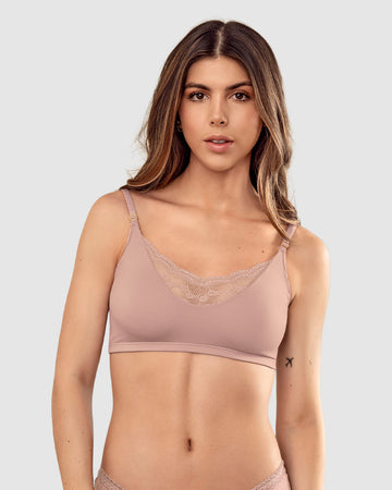 Bralette con detalles de encaje en escote y espalda#color_a22-rosado-claro