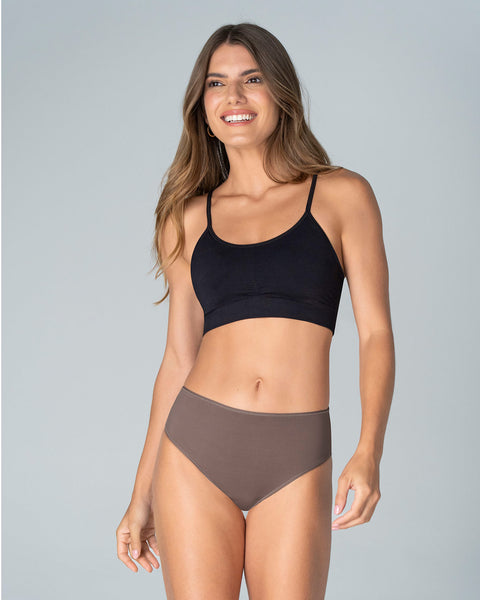 Panty clásico alto en pierna con control moderado en el abdomen#color_868-taupe