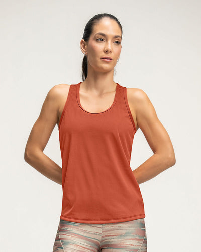 Camiseta deportiva de secado rápido y silueta semiajustada para mujer#color_391-terracota