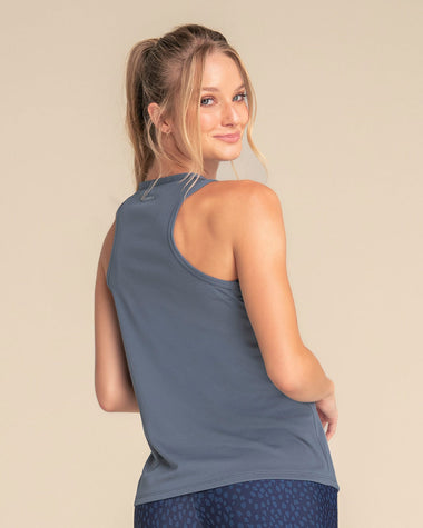 Camiseta deportiva de secado rápido y silueta semiajustada para mujer#color_915-azul