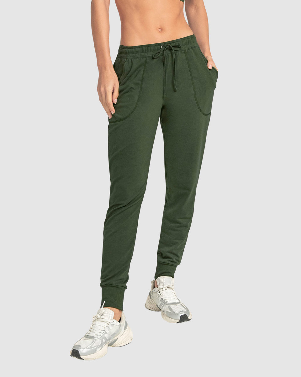 Jogger deportivo de silueta amplia con bolsillos