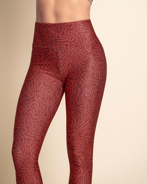 Legging de tiro alto control en abdomen y muslos en material BIO-PET#color_104-estampado-animal-print