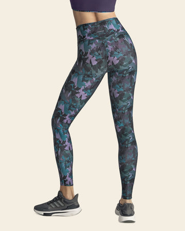 Legging deportivo tiro alto con corte en glúteos tipo corazón#color_186-estampado-flores