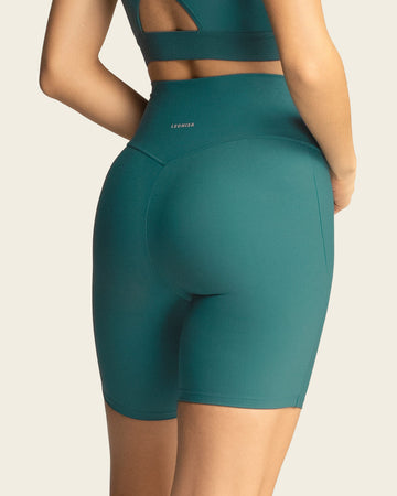 Short deportivo tipo biker#color_a41-verde-medio