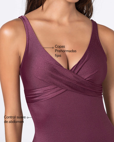 Traje de baño entero con control de abdomen y tela con brillo#color_466-vinotinto