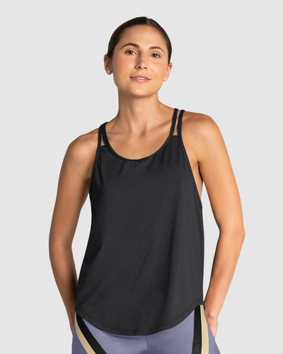 Camiseta deportiva de silueta amplia manga sisa#color_700-negro