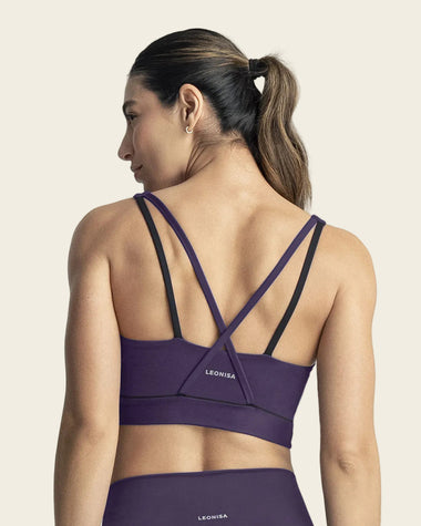 Top deportivo con cargaderas dobles en espalda#color_450-morado