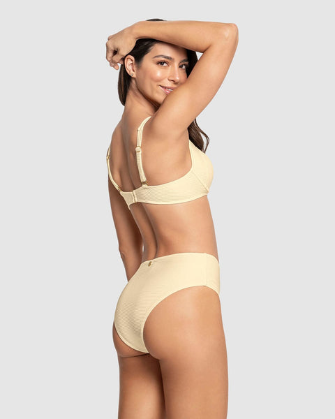 Bikini en textura acanalada con panty tiro alto y top con arcos#color_898-marfil