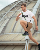 Camiseta deportiva masculina con tecnología de secado rápido