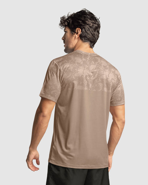 Camiseta deportiva masculina con tecnología de secado rápido#color_014-estampado-beige-medio