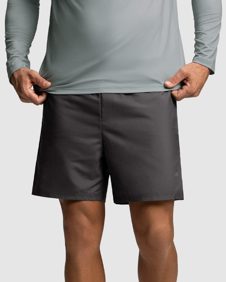 Pantaloneta deportiva con bolsillos funcionales