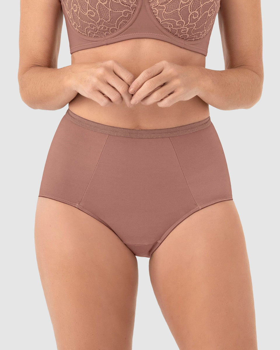 Panty clásico de control suave con excelente modelación