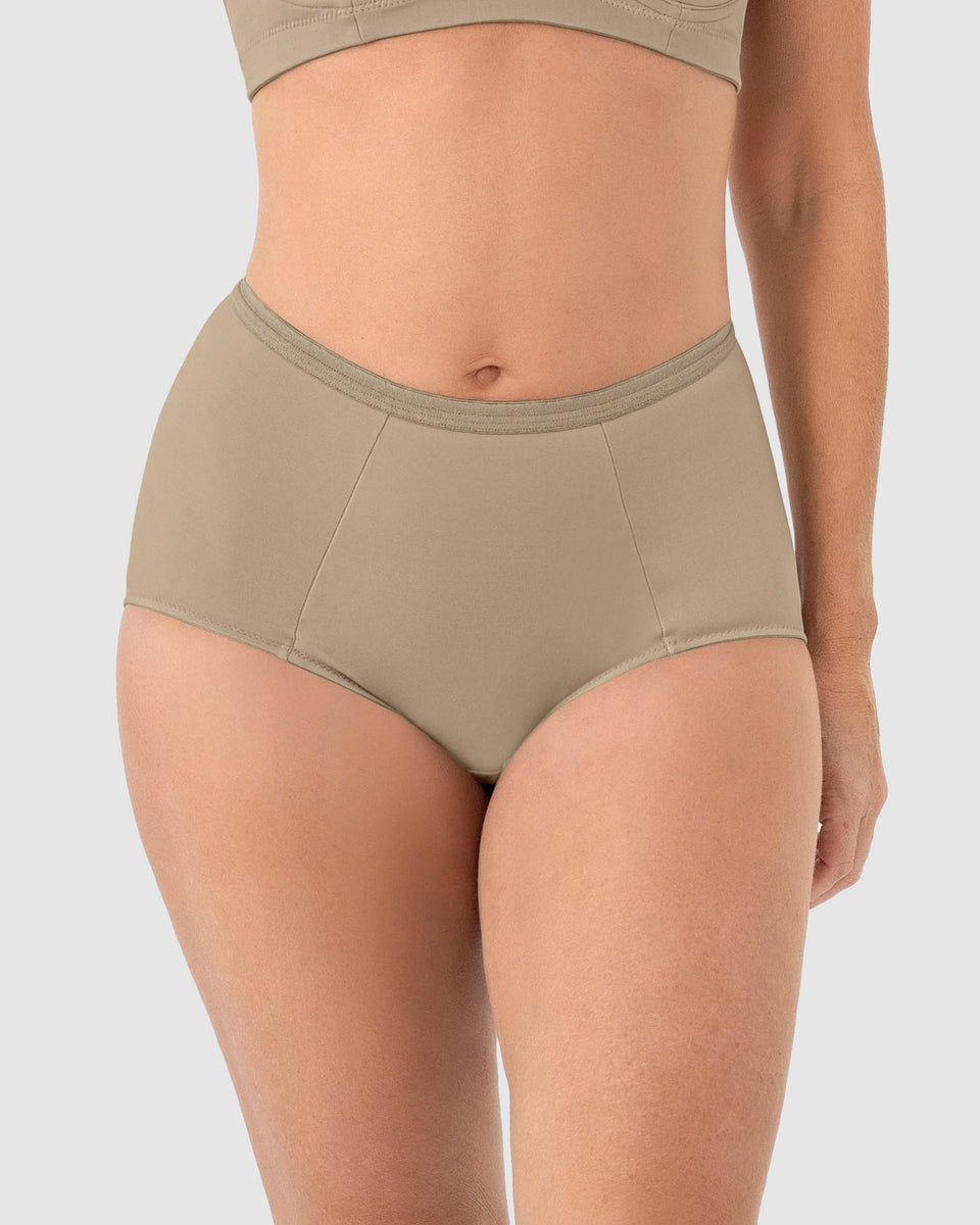 Panty clásico de control suave con excelente modelación