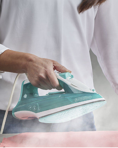 Plancha de Ropa Black Decker 1200W Antihaderente Auto Clean Suela Cerámica Verde#color_171-verde