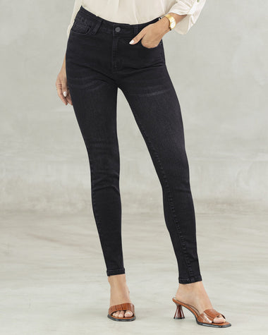 Jean skinny levanta glúteos#color_700-negro