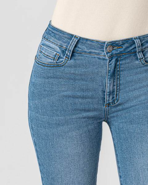 Jean levanta glúteos bota flare#color_022-azul-claro