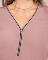 Blusa manga 3/4 con cierre funcional#color_318-palo-de-rosa