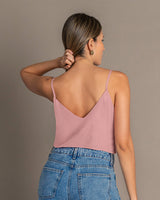 Blusa de tiritas con cuello en V#color_181-palo-de-rosa
