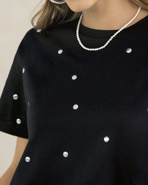 Camiseta manga corta con detalles con brillo#color_701-negro