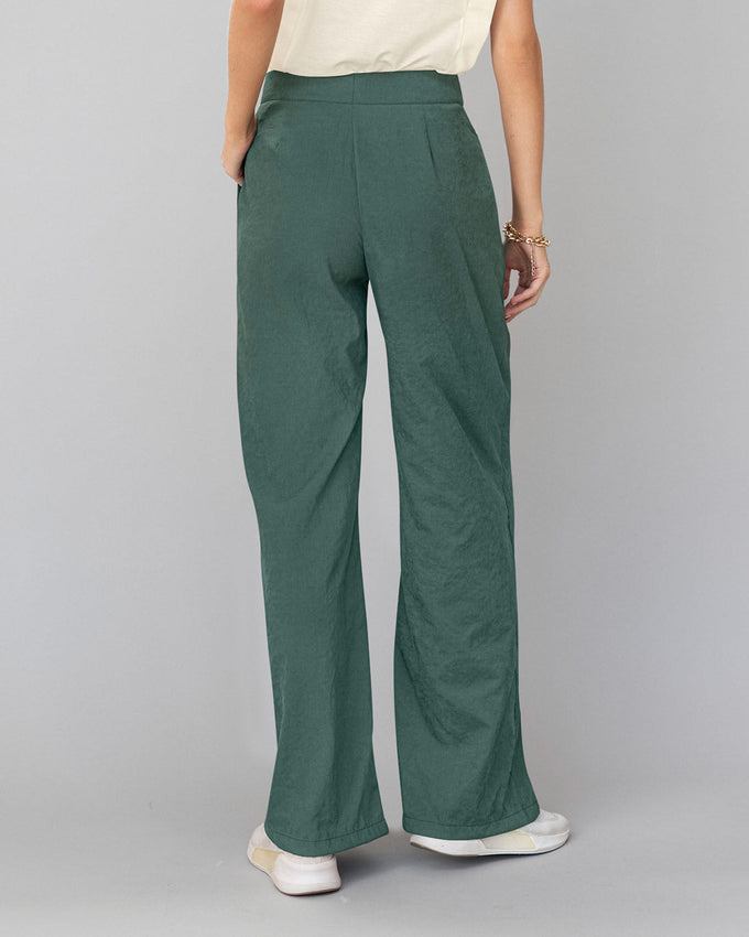 Pantalón bota ancha con pretina con botón funcional#color_254-verde-claro