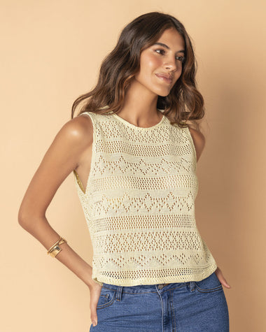 Camiseta manga sisa en tejido tipo crochet#color_084-arena