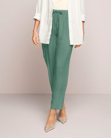 Pantalón recto con elástico y tira en cintura#color_172-verde
