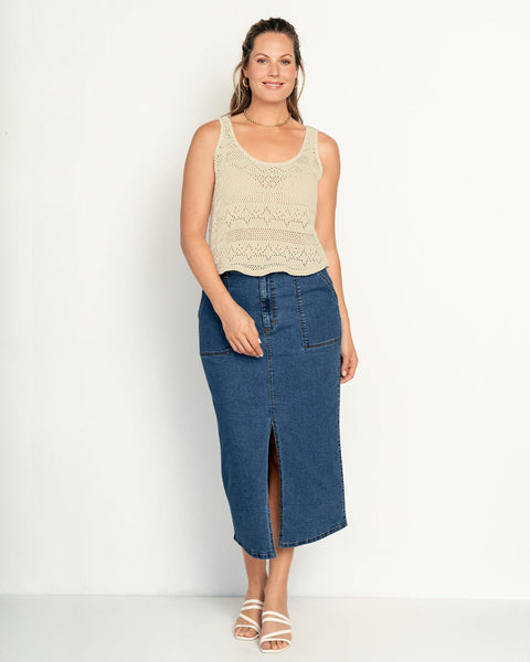 Falda larga en denim con abertura en frente#color_141-azul-medio