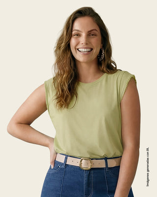 Camiseta con detalle tejido en mangas#color_c50-verde-claro