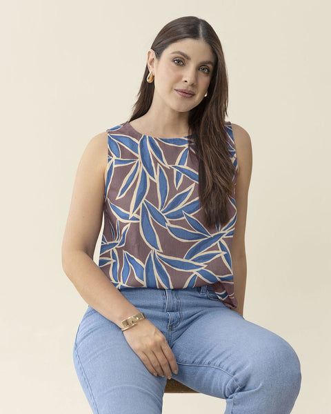 Blusa manga sisa estampada de cuello redondo alto#color_145-hojas