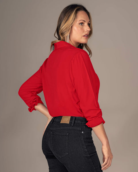 Blusa manga larga con botones funcionales en frente y apliques brillantes#color_c36-rojo