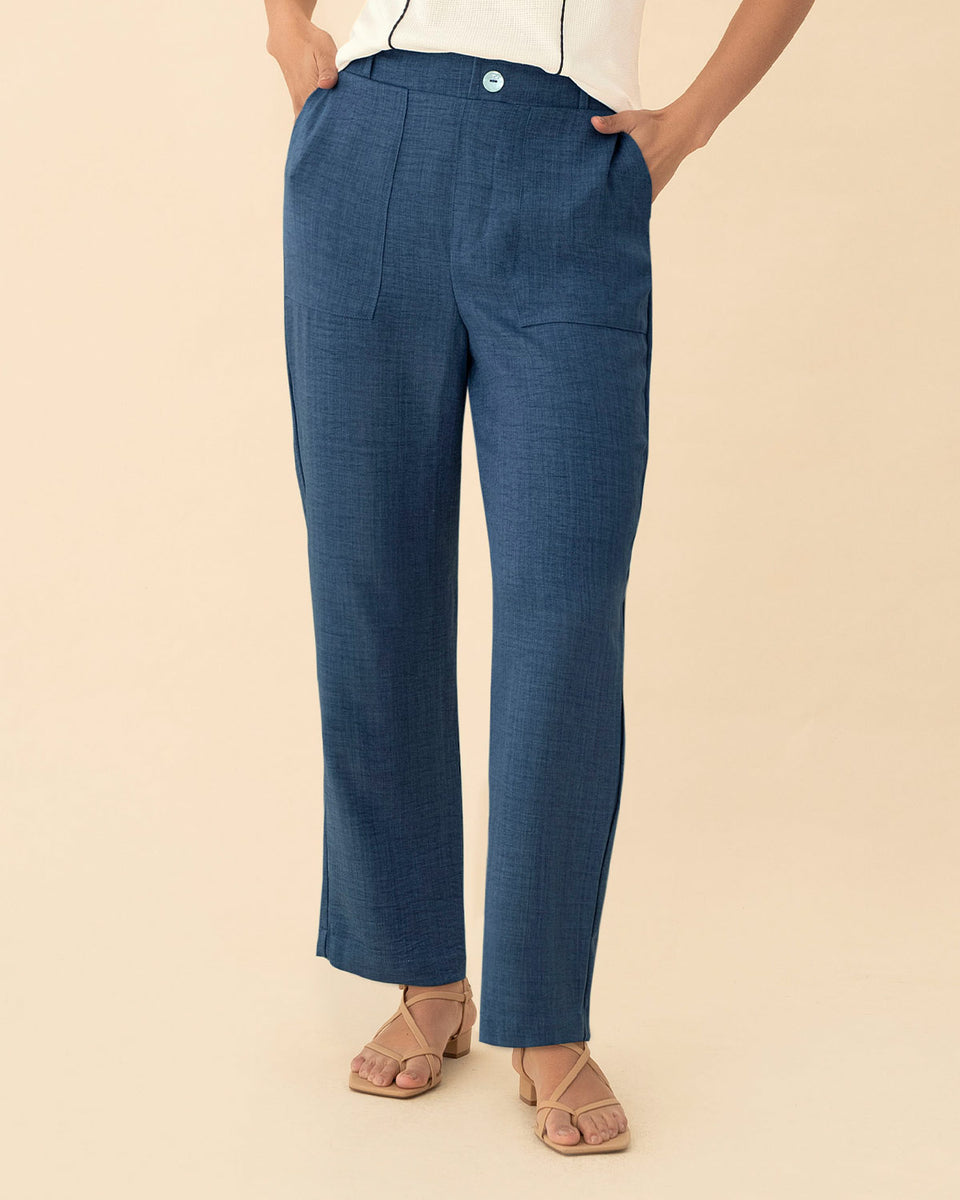 Pantalón con bolsillos funcionales