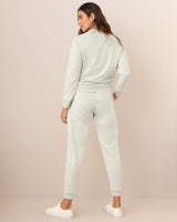 Pantalón largo tipo jogger con bolsillos funcionales#color_717-gris-claro