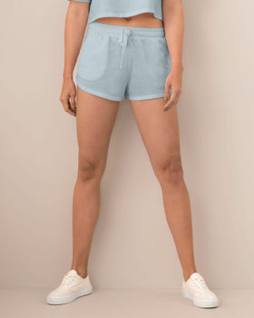 Short con bolsillos funcionales y tira para ajustar en cintura#color_022-azul-claro