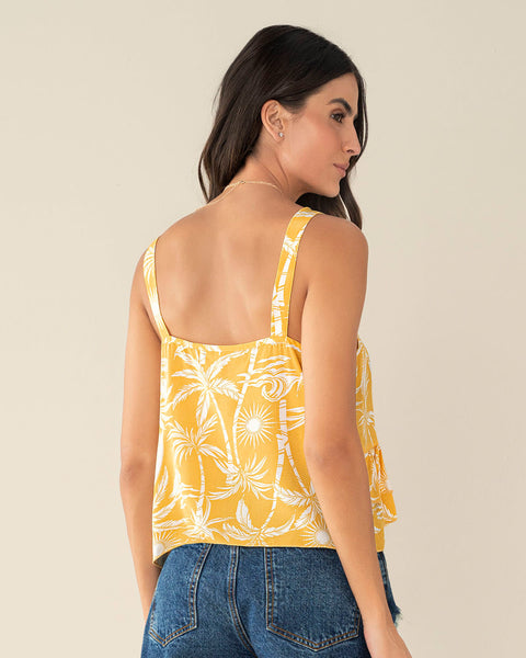 Blusa tiritas con escote en V y boleros en borde#color_952-amarillo-estampado