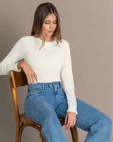 Camiseta manga larga con puños y cuello redondo#color_165-marfil