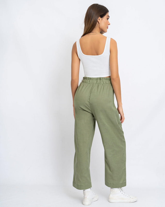 Pantalón tiro alto bota amplia con elástico en cintura#color_617-verde-claro