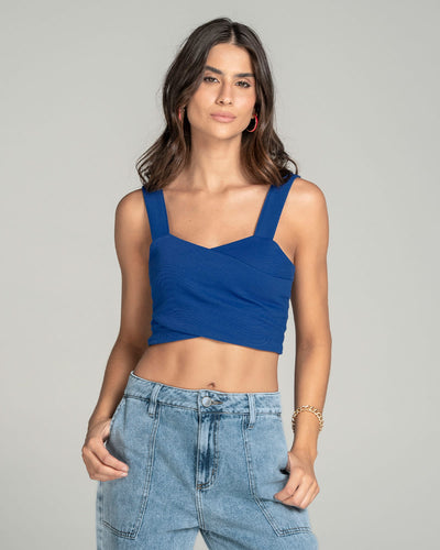 Blusa crop top con escote cruzado#color_052-azul