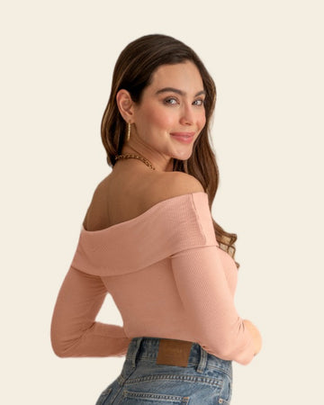 Camiseta strapless manga larga#color_c30-rosado