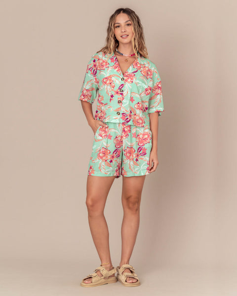 Camisa manga corta estampada#color_145-estampado-flores-tropical