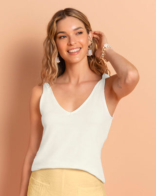 Camiseta manga sisa con detalle anudado en tiras#color_018-marfil