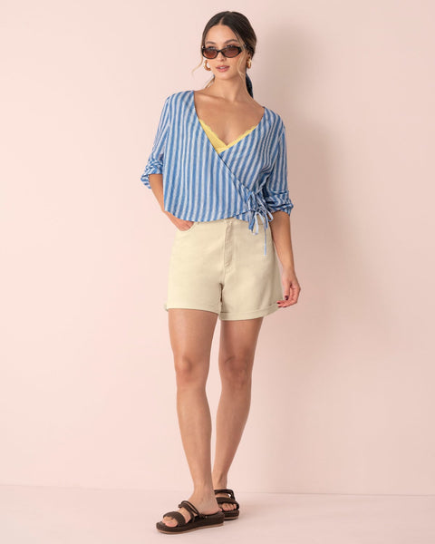 Blusa cruzada de mangas 3/4#color_022-azul-claro