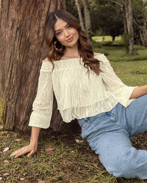 Blusa strapless manga larga en tela con transparencias#color_018-marfil